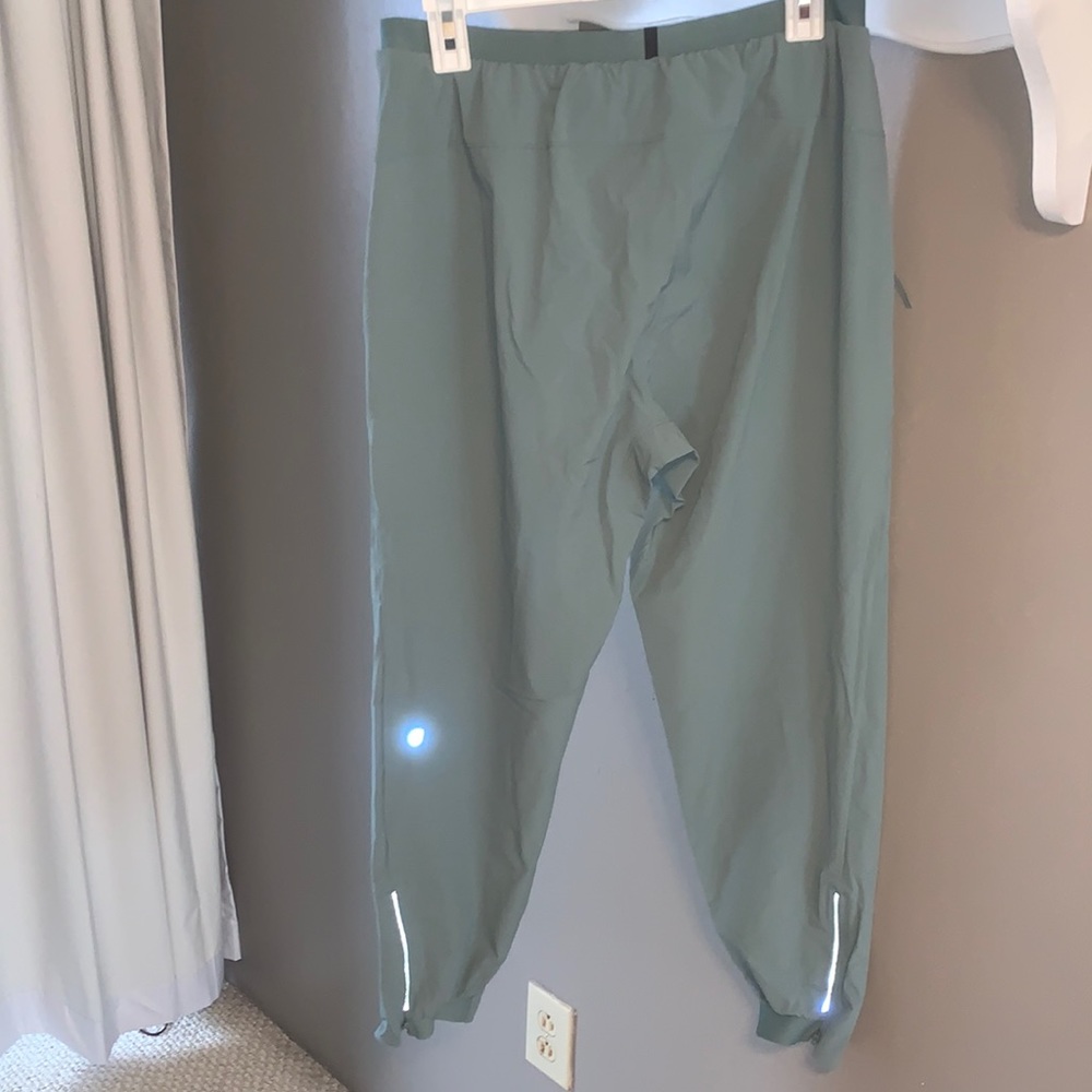 Mens Lulu Joggers with Zip Pockets
